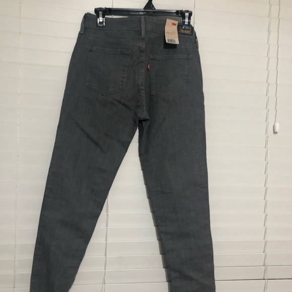 NWT! LEVI  jeans - grey - Picture 8 of 8